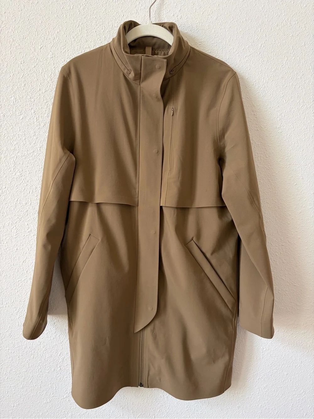 Lululemon City Stroll Coat in Frontier Size 6 Neutral Outdoor Sporty Travel